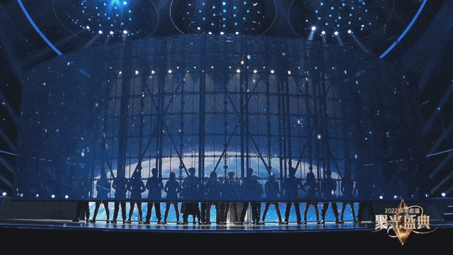 快手線上直播聚光盛典活動(dòng)策劃燈光舞臺亦不乏節(jié)目可看性